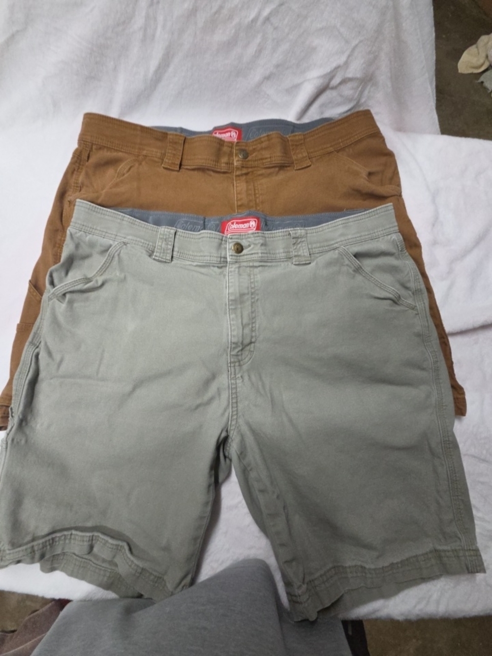 Coleman Men's Olive and Brown Utility Shorts - 2-Pack